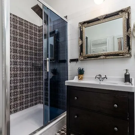 Lägenhet Karolina #2 Rijeka